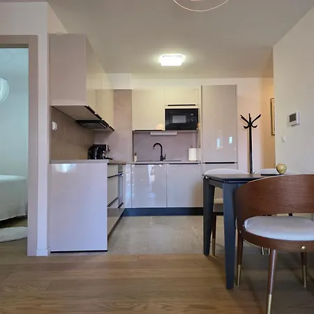 Apartment Luz Split, Private Parking Spot In The Garage *