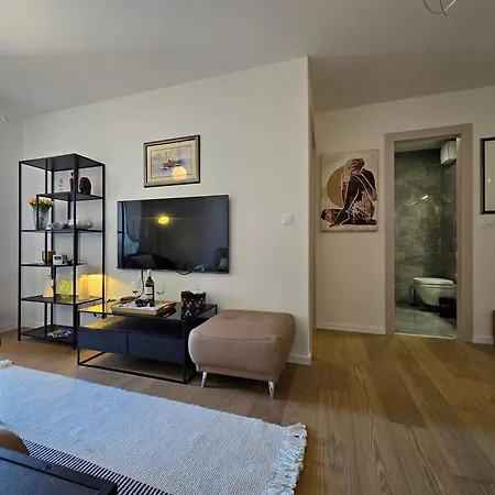 Apartment Luz Split, Private Parking Spot In The Garage *