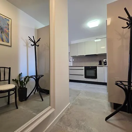 Apartment Luz Split, Private Parking Spot In The Garage