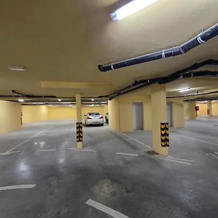 Luz Split, Private Parking Spot In The Garage Lägenhet